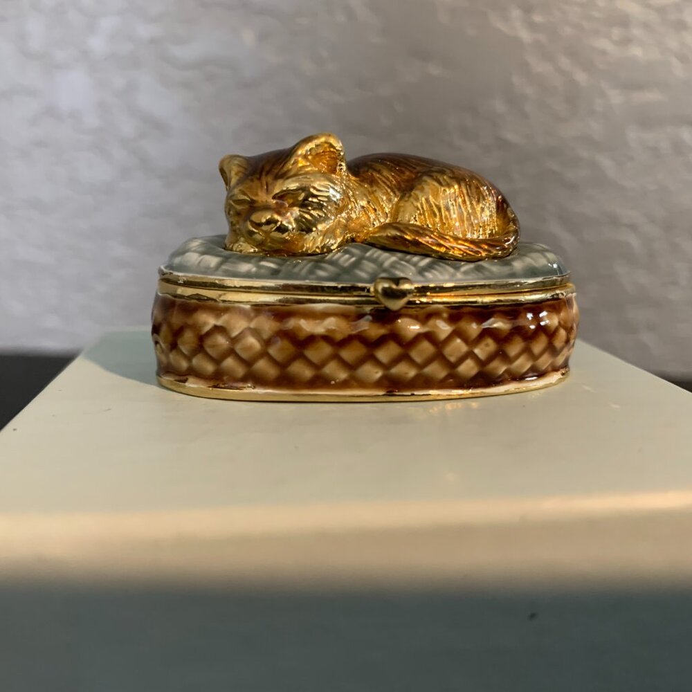 MONET Brown Enameled CAT Sleeping on Blue Bed TRINKET BOX New
